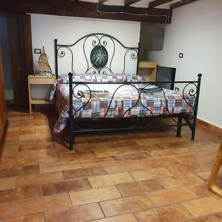 Cuore Del Centro Storico 斯波莱托